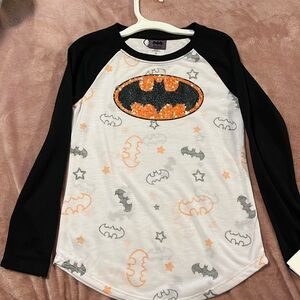 Girl’s Size S(6/6X) Batman Long Sleeve Shirt NWT